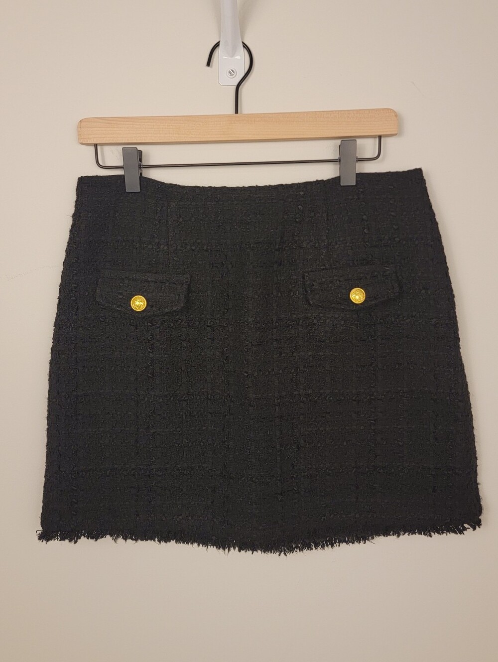 Express Black Tweed Textured Mini Skirt Gold Button Front Frayed Hem Size 8